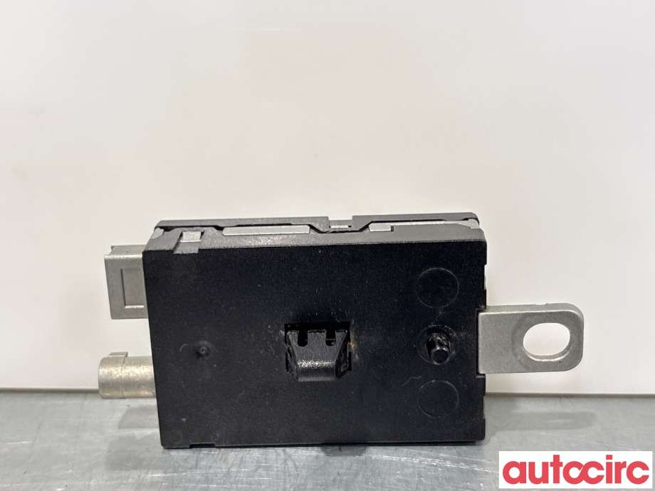 Antenne forsterker til Volvo V60/V60 CC 2013-2018 (Type I, Fase 2) (VOLVO|30761696|7CP1-18C847-CA)
