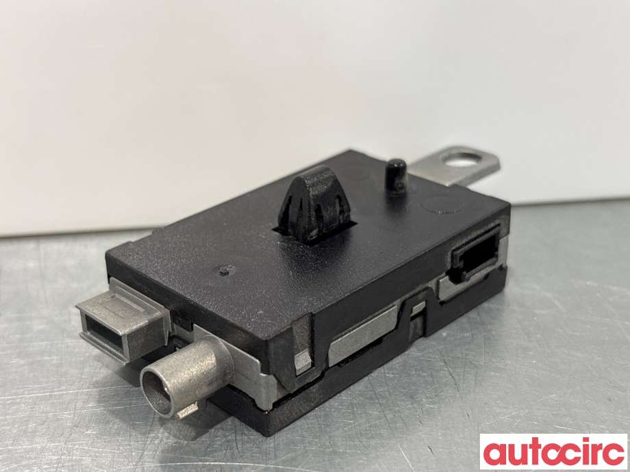Antenne forsterker til Volvo V60/V60 CC 2013-2018 (Type I, Fase 2) (VOLVO|30761696|7CP1-18C847-CA)
