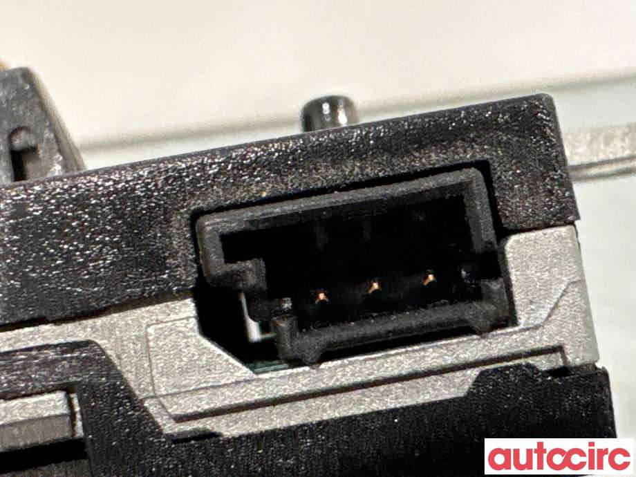 Antenne forsterker til Volvo V60/V60 CC 2013-2018 (Type I, Fase 2) (VOLVO|30761696|7CP1-18C847-CA)
