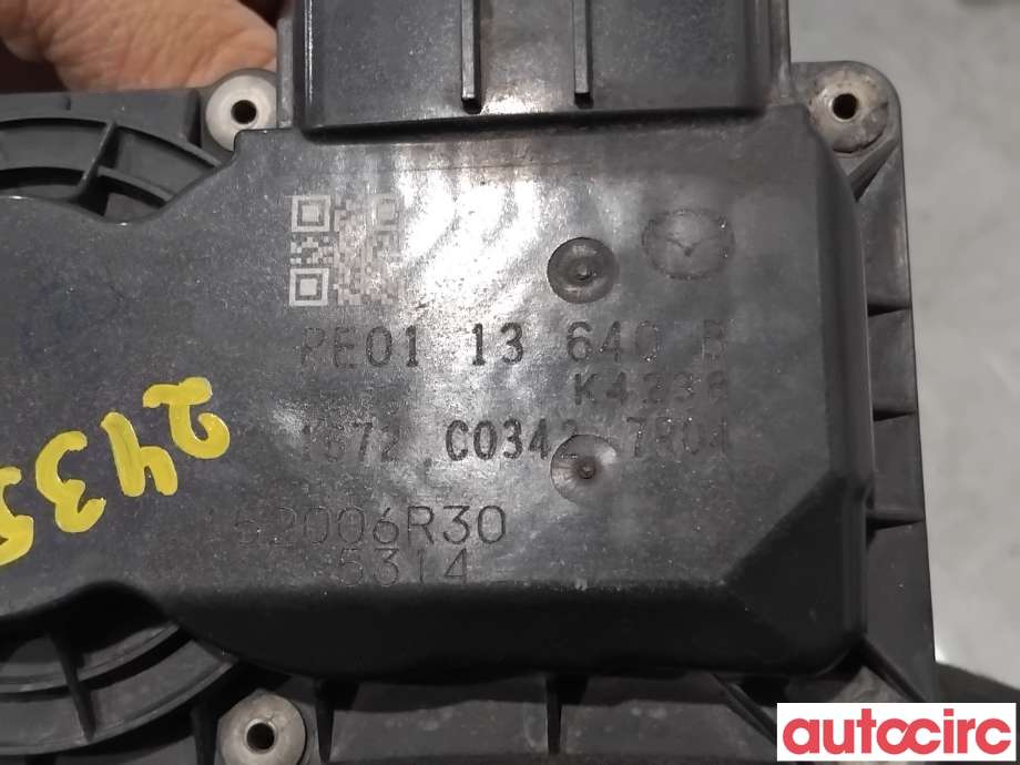 Spjeldhus til Mazda 3 2013-2016 (Type III, Fase 1) (MAZDA|PE01-13-640B||PE0113640B)