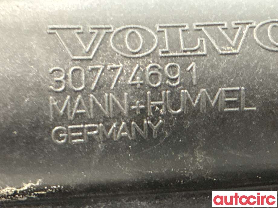 Luftslange innsug til Volvo XC70 2014-2016 (Type II, Fase 2)  (VOLVO|30774691|)
