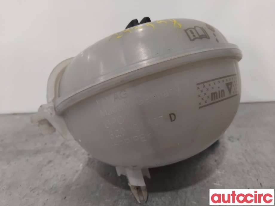 Ekspansjonstank til Audi A3 2012-2016 (Type III, Fase 1)  (AUDI|5Q0121407M|5Q0121407D|5Q0121407AA)
