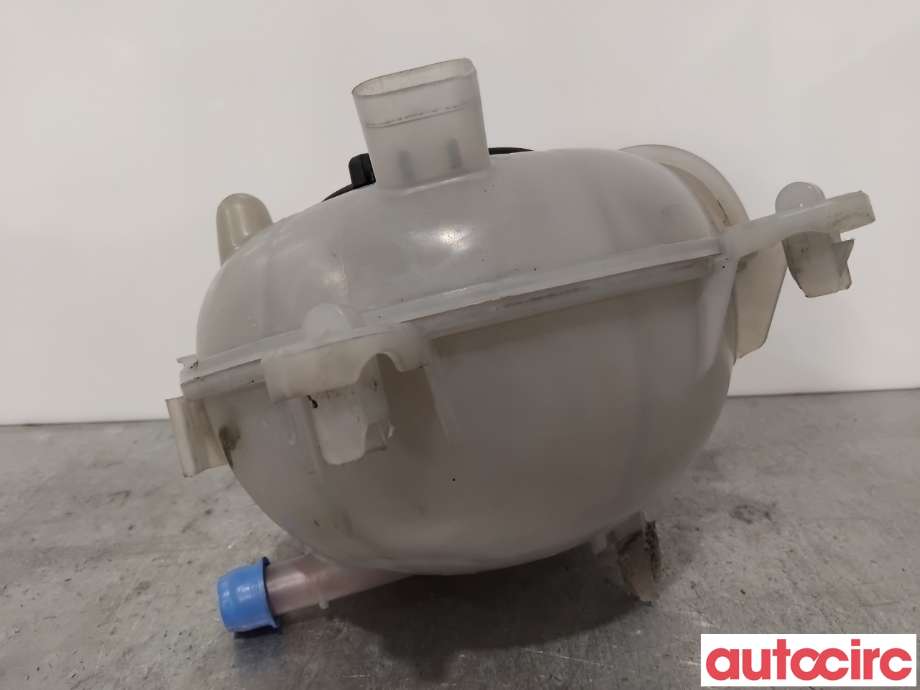 Ekspansjonstank til Audi A3 2012-2016 (Type III, Fase 1)  (AUDI|5Q0121407M|5Q0121407D|5Q0121407AA)