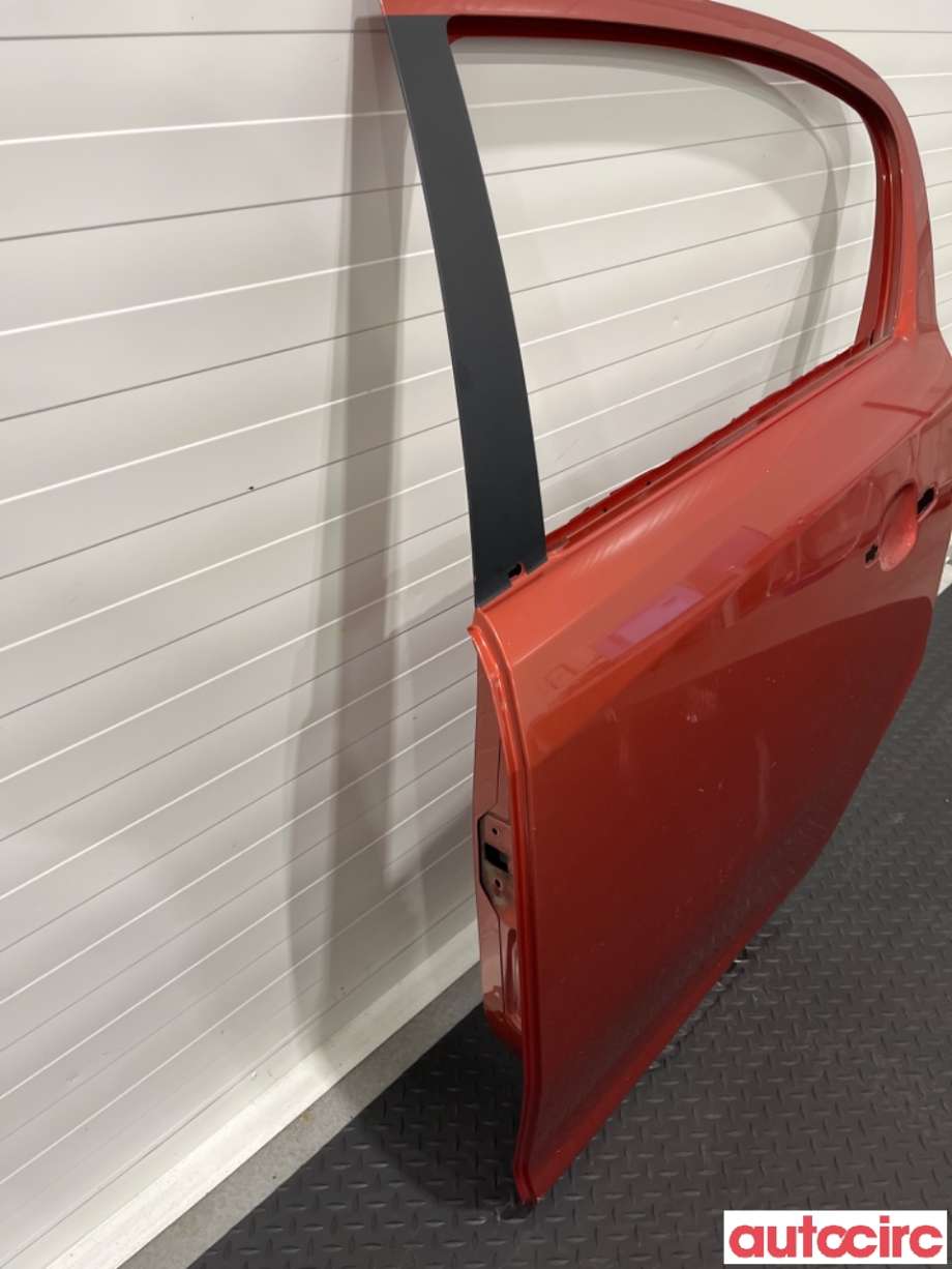 Dør venstre bak til Opel Corsa D 2006-2014 (OPEL|93192301|)