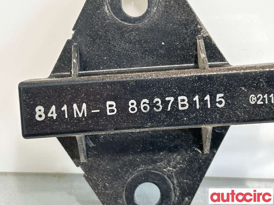 Diverse deler til Mitsubishi Eclipse Cross 2018-->>  (MITSUBISHI|8637B115|)