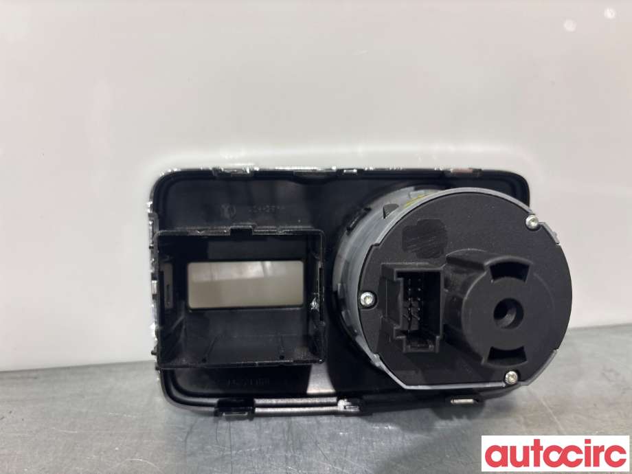 Bryter lys til Škoda Superb 2008-2015 (Type II)  (SKODA|3T0941431B|)