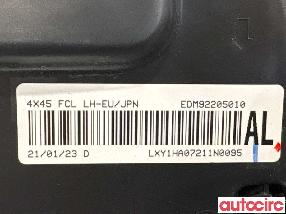 Parklykt venstre til Mitsubishi Eclipse Cross 2018-->>  (MITSUBISHI|8310A059||EDM92205010)