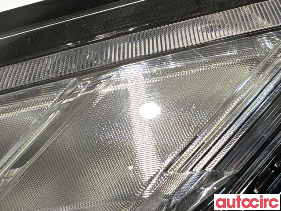 Parklykt venstre til Mitsubishi Eclipse Cross 2018-->>  (MITSUBISHI|8310A059||EDM92205010)