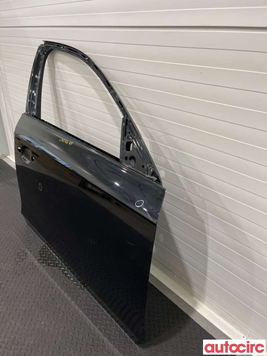Dør høyre foran til Audi A4 2007-2014 (Type IV) (B8) (B8) (AUDI|8K0831052J|)
