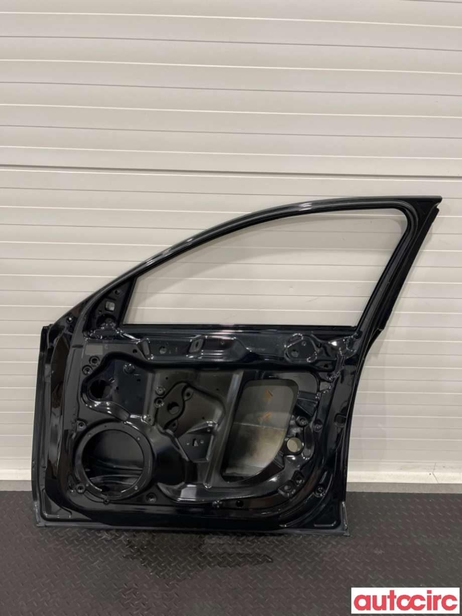 Dør høyre foran til Audi A4 2007-2014 (Type IV) (B8) (B8) (AUDI|8K0831052J|)