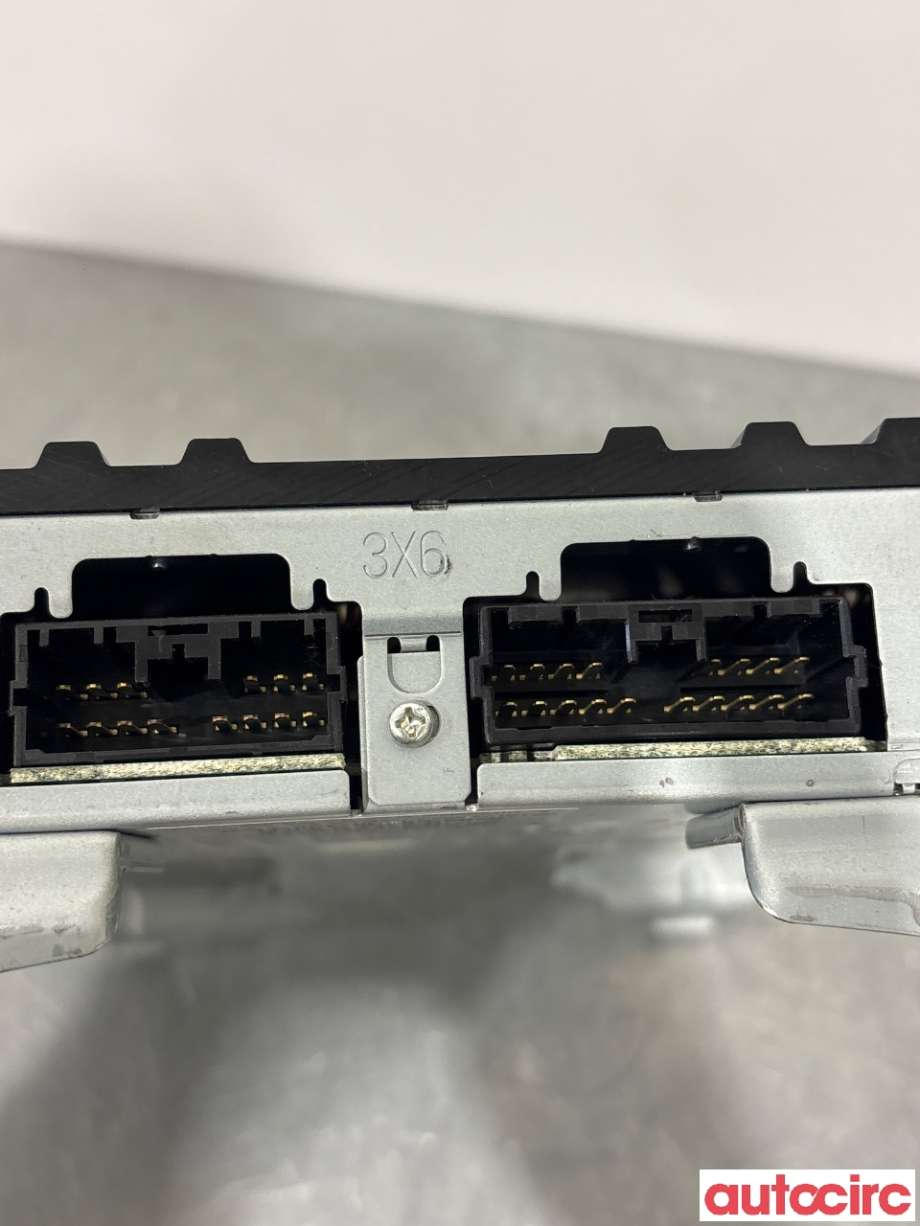 Bilstereo forsterker til Mitsubishi Outlander 2010-2012 (Type II, Fase 2) (MITSUBISHI|8701A350|)