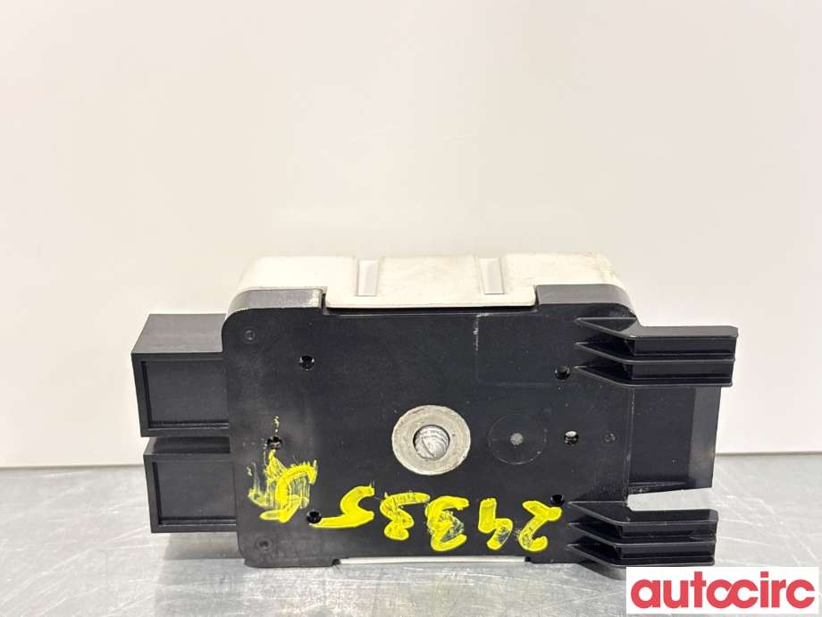 Antenne forsterker til VW Golf VII 2012-2017 (Fase 1)  (VOLKSWAGEN|5Q0035570|)