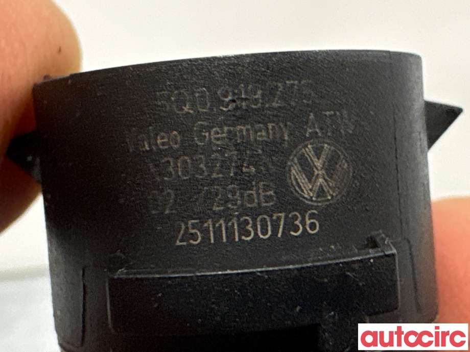 Parkeringssensor foran til VW Golf VII 2012-2017 (Fase 1)  (VOLKSWAGEN|5Q0919275B|303274|5Q0919275)