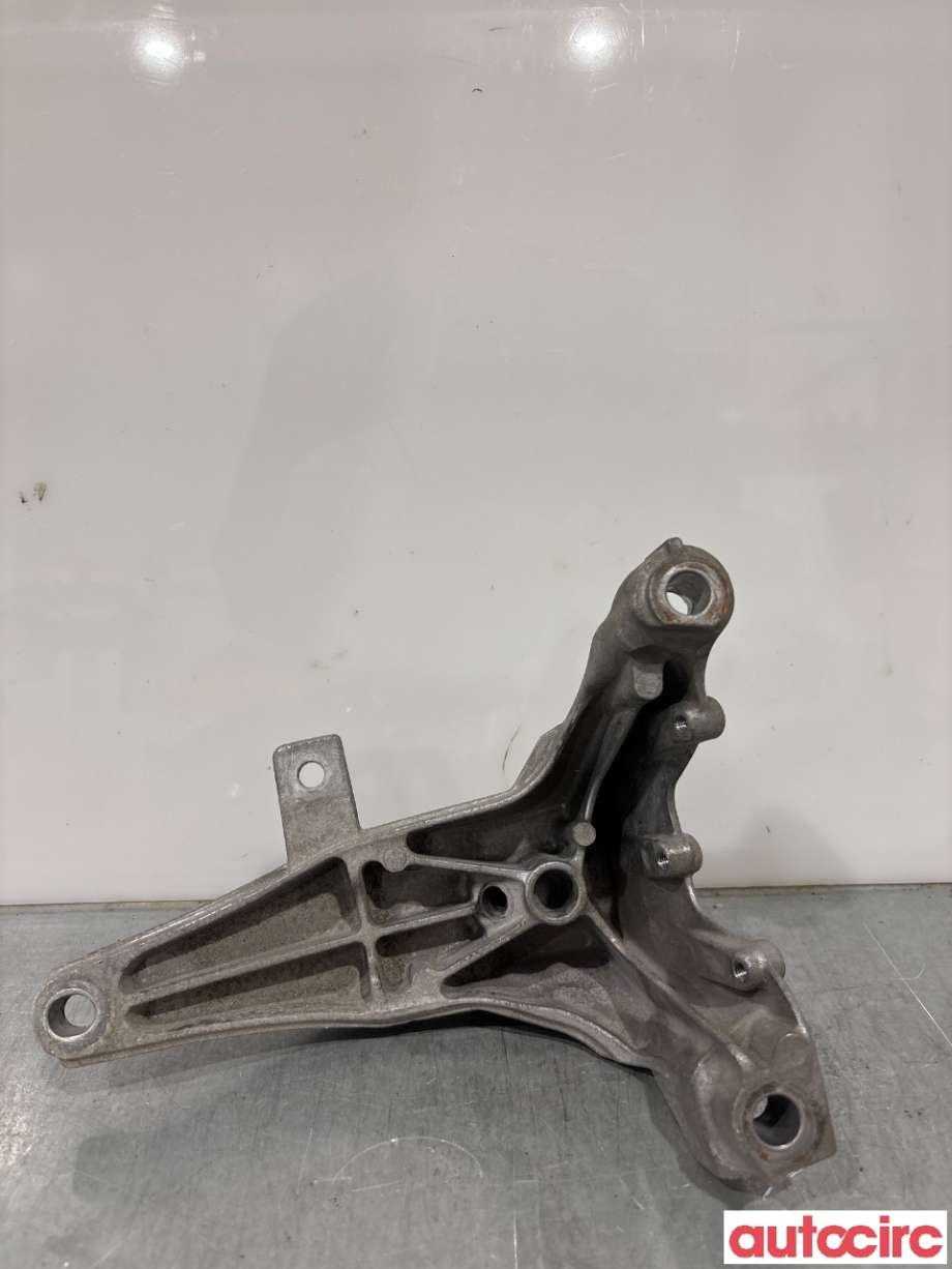 Motorfeste til Audi A6, Allroad 2015-2019 (Type III, Fase 2) (C7) (C7) (AUDI|4G0199308AC|)