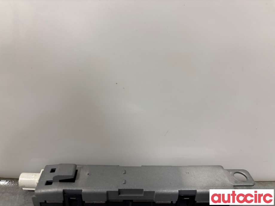 Antenne forsterker til Audi Q5 2012-2017 (Type I, Fase 2)  (AUDI|8R0035225J)