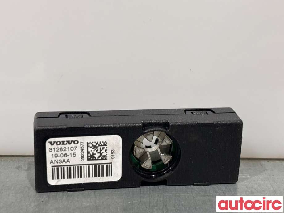 Antenne forsterker til Volvo V60/V60 CC, 2013-2018 (Type I, Fase 2)  (VOLVO|31282107)