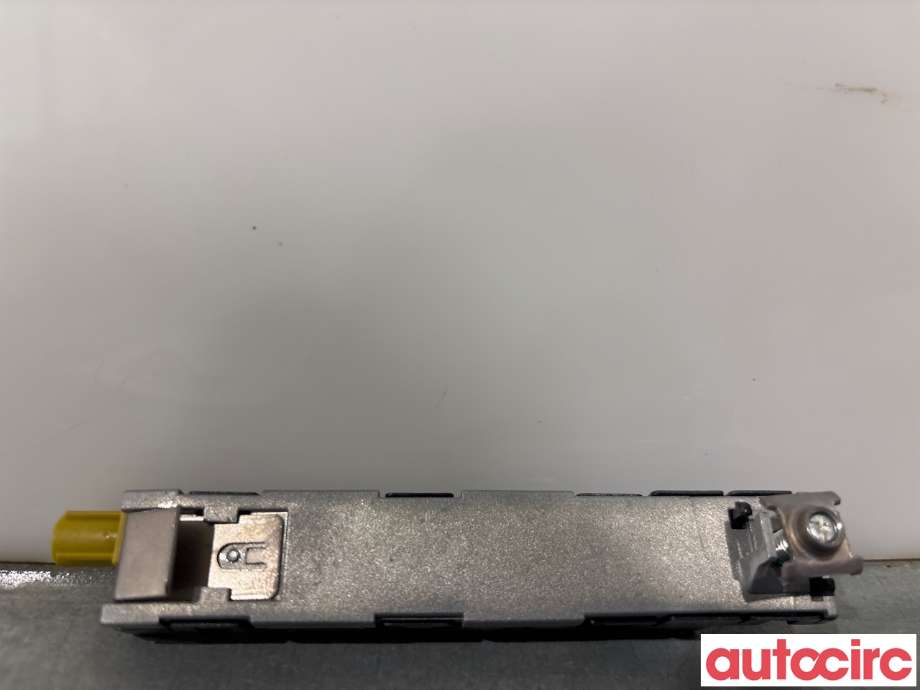 Antenne forsterker til VW Golf VII 2017-2020 (Fase 2)  (VOLKSWAGEN|5G6035577|)