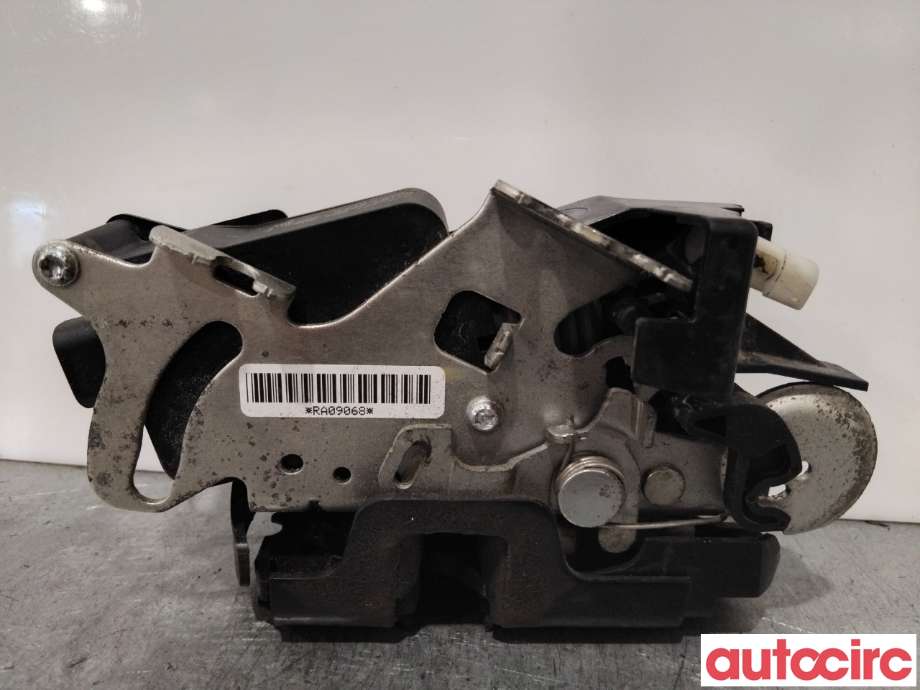 Låsekasse høyre foran til Mercedes Vito/Viano 2004-2010 (Fase 1) (W639) (W639) (MERCEDES|A6397201735||A6397201000)