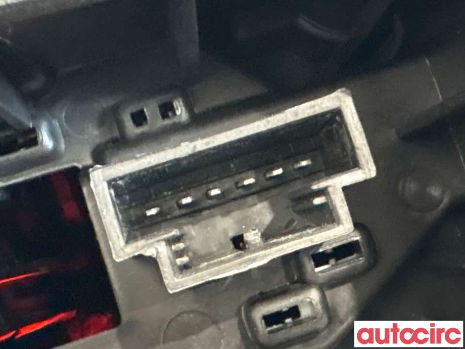 Baklykt venstre til VW E-Up 2013-2019 (VOLKSWAGEN|1S0945095G|15619F)