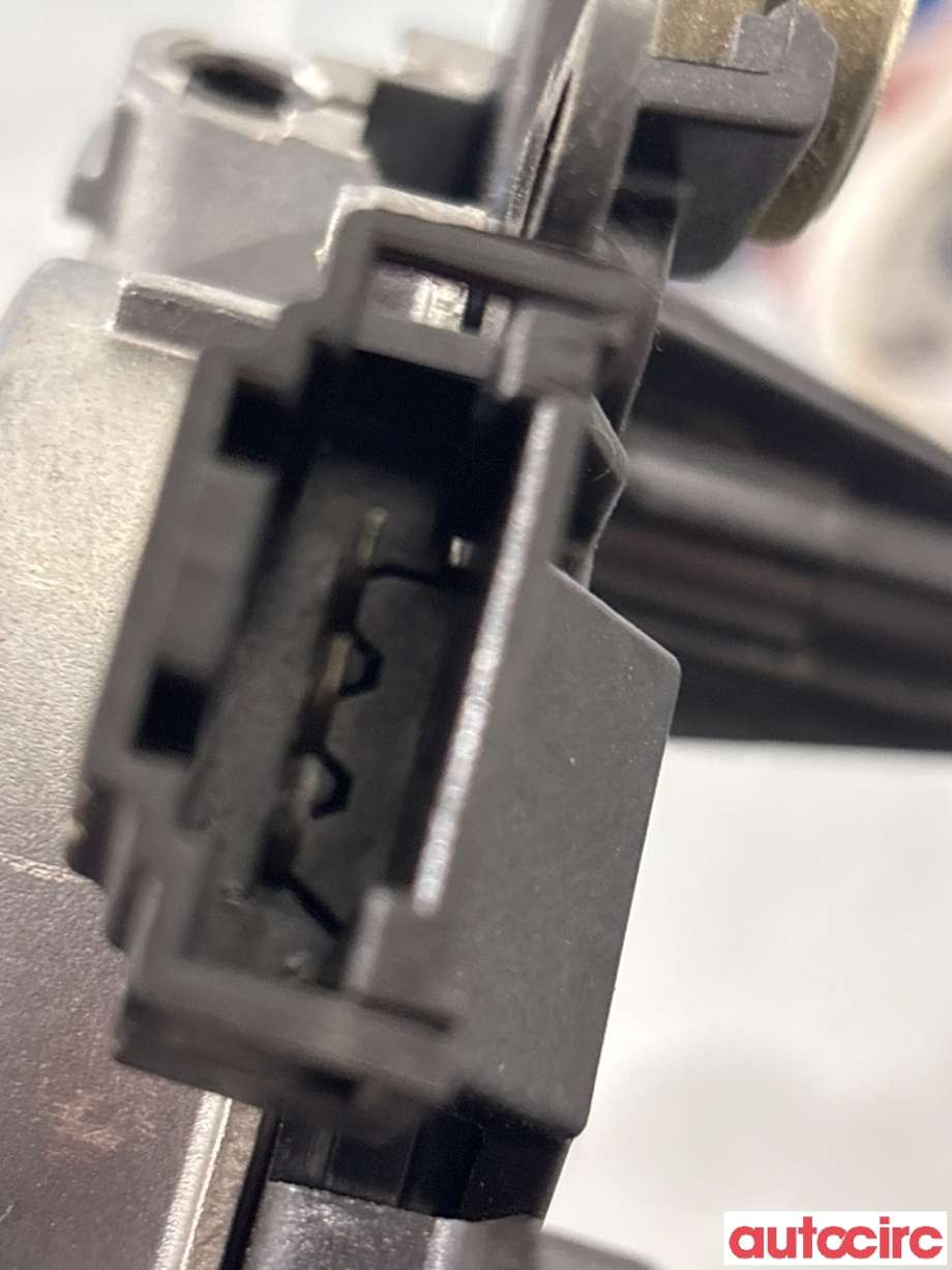 Viskermotor bakrute til Mercedes A-Klasse 2012-2018 (W176) (W176) (MERCEDES|A1769066300|)