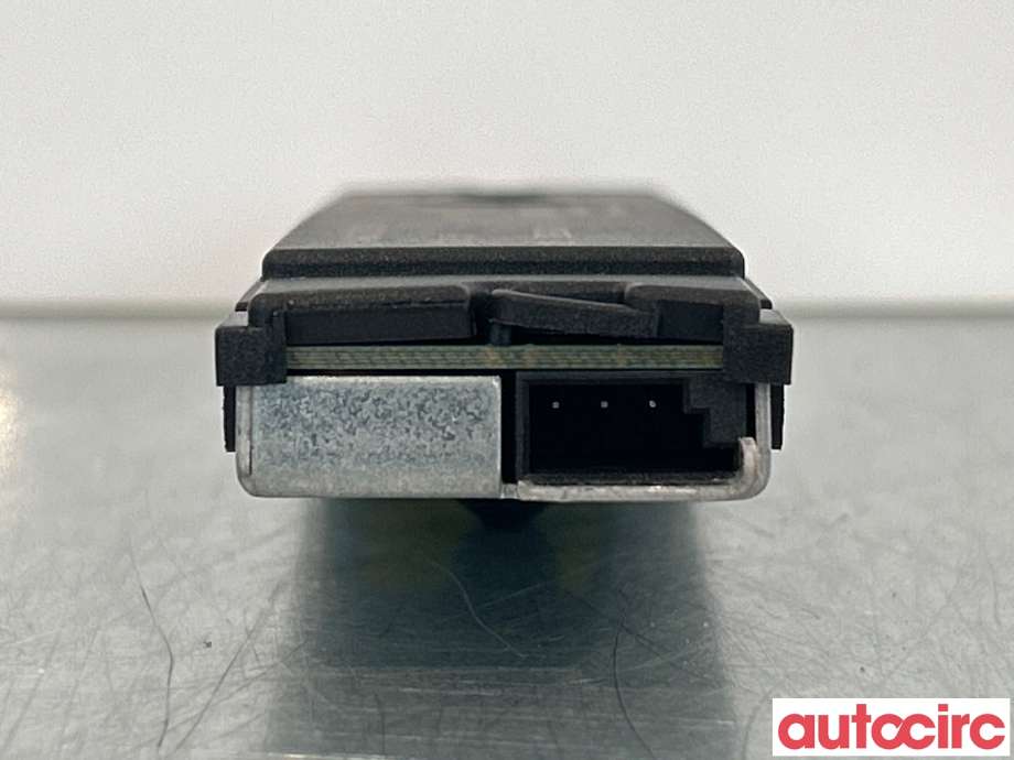 Antenne forsterker til Mercedes GLA 2014-2020 (X156) (X156) (MERCEDES|A1668201289)