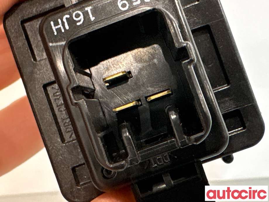 Varmeapparat motstand til Mitsubishi Outlander 2015-->> (Type III, Fase 2)  (MITSUBISHI|7802A240|)