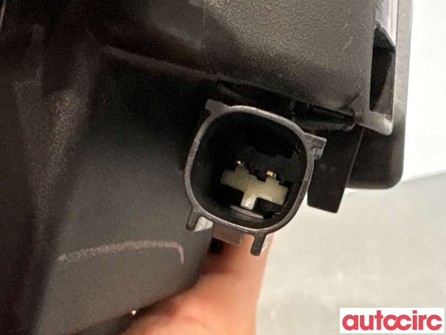 Parklykt høyre til Toyota Auris 2010-2012 (Type I, Fase 2) (TOYOTA|8143012010|)