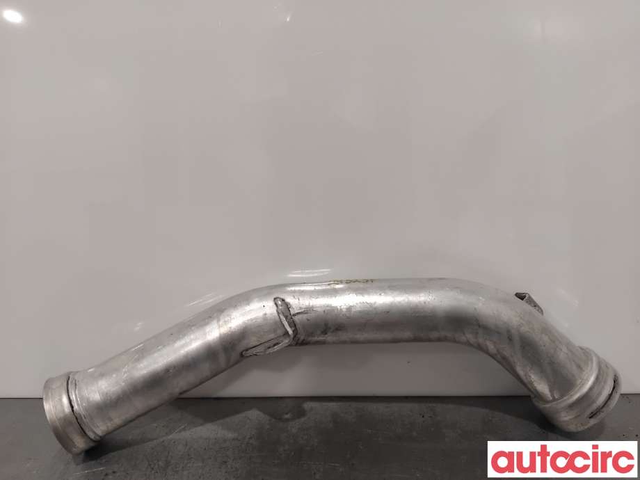 Luftslange innsug til Mercedes R-Klasse 2006-2013 (W251) (W251) (MERCEDES|A6420908437|)