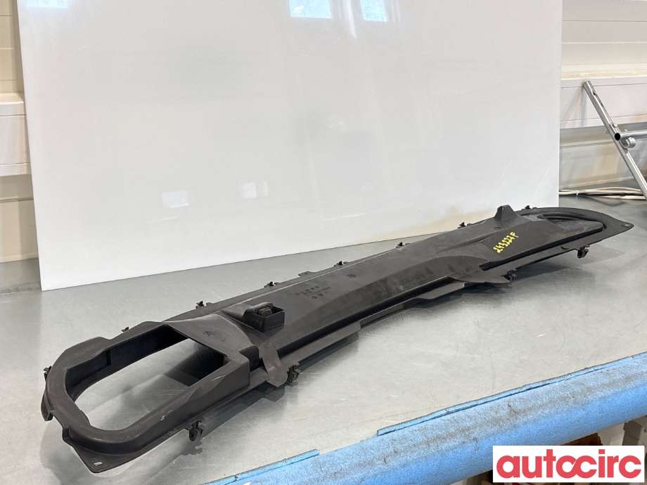 Panser luftinntak til Mercedes R-Klasse 2006-2013 (W251) (W251) (MERCEDES|A2518800805|)