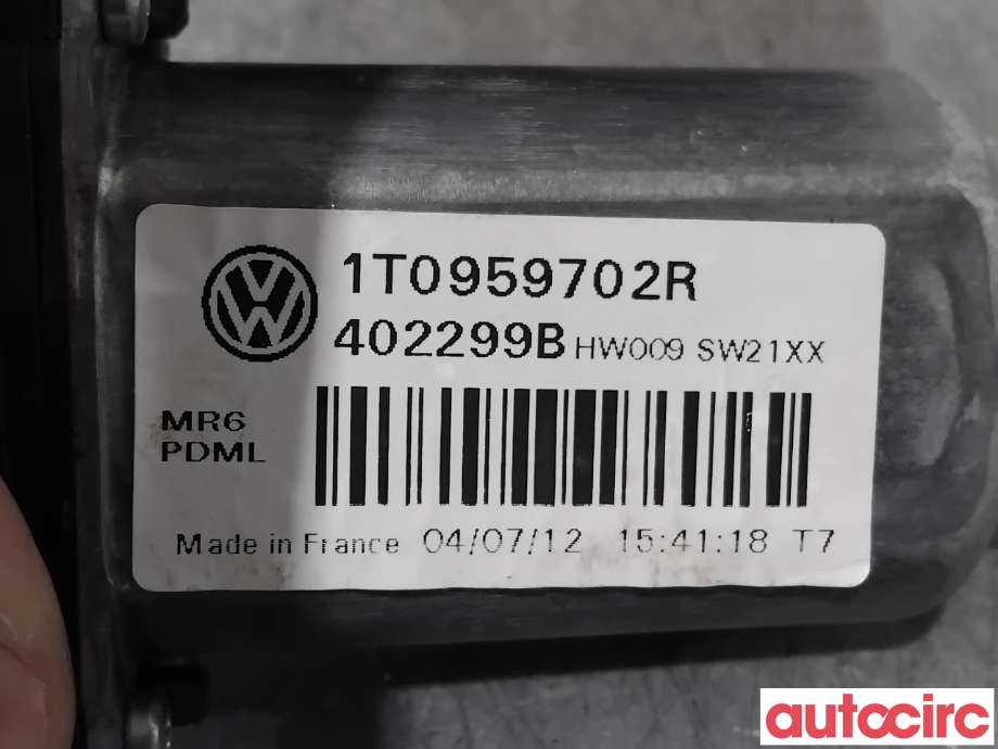 Ruteheis høyre foran til VW Caddy 2010-2015 (Type III, Fase 2) (VOLKSWAGEN|1T0959702S|402299B|1T0959702R)