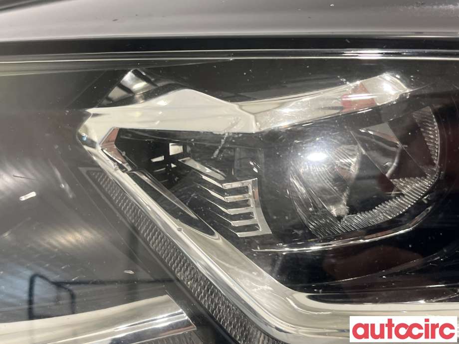Frontlykt høyre halogen til VW Golf VII 2017-2020 (Fase 2)  (VOLKSWAGEN|5G1941774|5G1941036)
