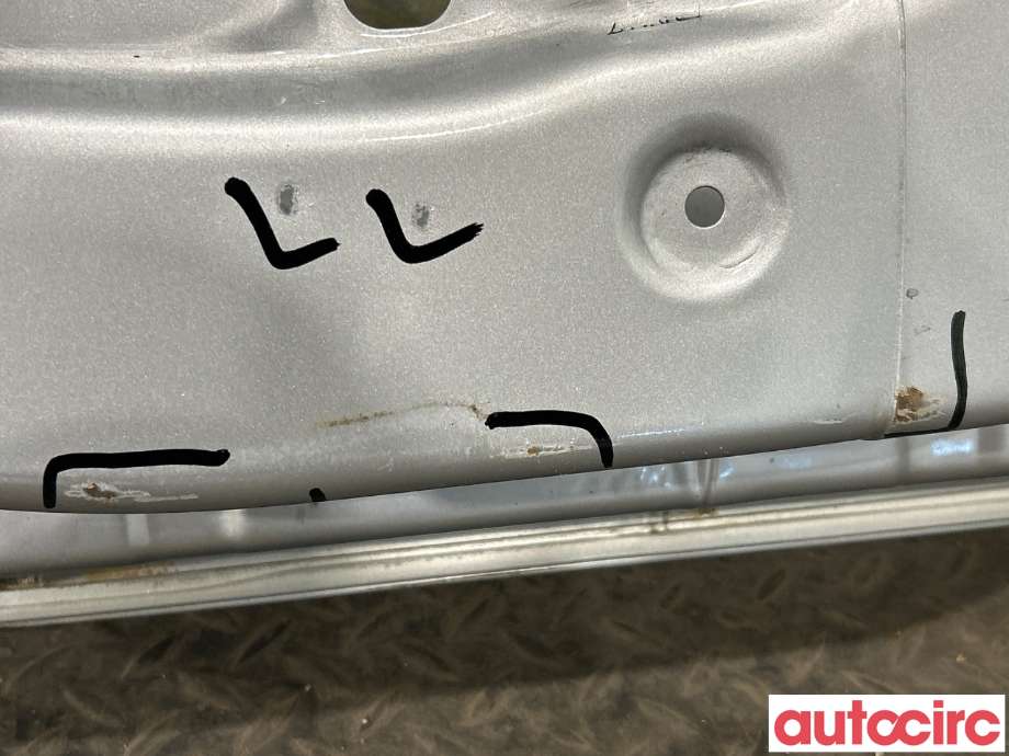 Dør venstre bak til Hyundai Ix35 2010-2015 (HYUNDAI|770032Y000|)