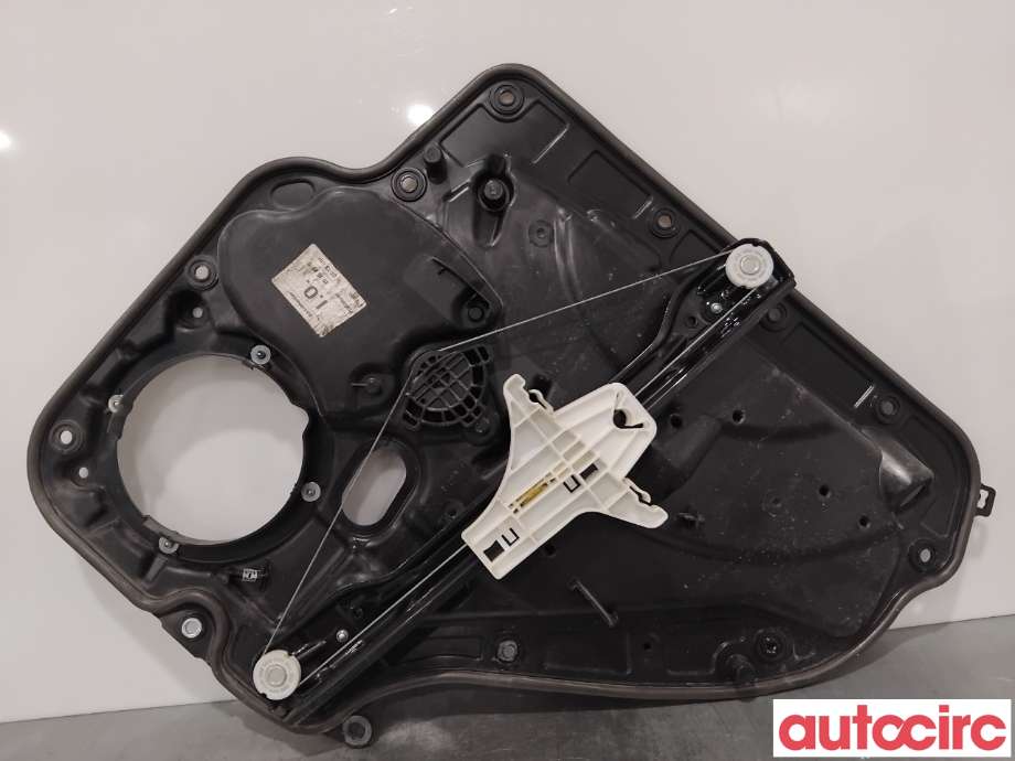 Ruteheis til VW Golf VI 2008-2012  (VOLKSWAGEN|5K4839461||5K4839729J)