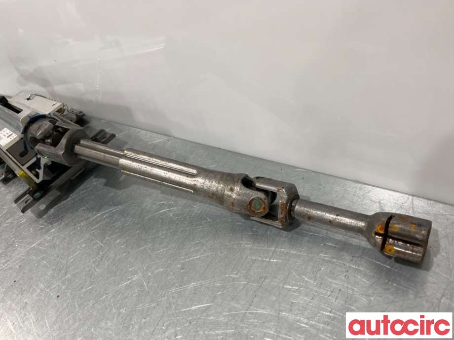 Rattaksel til Volvo XC40 2018-2024  (VOLVO|32269253|8889198000|32269250)