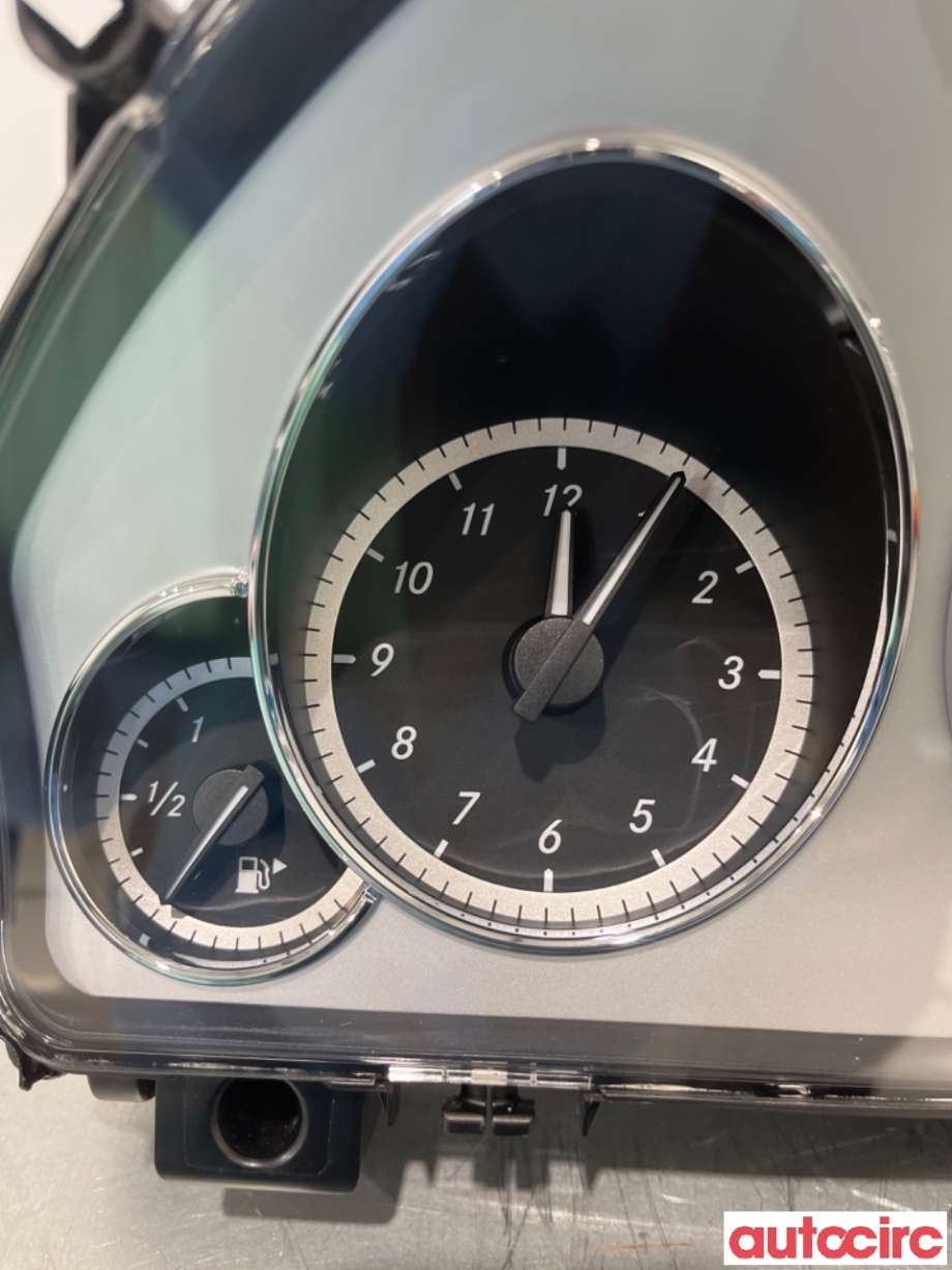 Instrumentpanel til Mercedes E-Klasse 2009-2013 (Fase 1) (W212) (W212) (MERCEDES|A2129001810|A2C53427635|A2129003010)