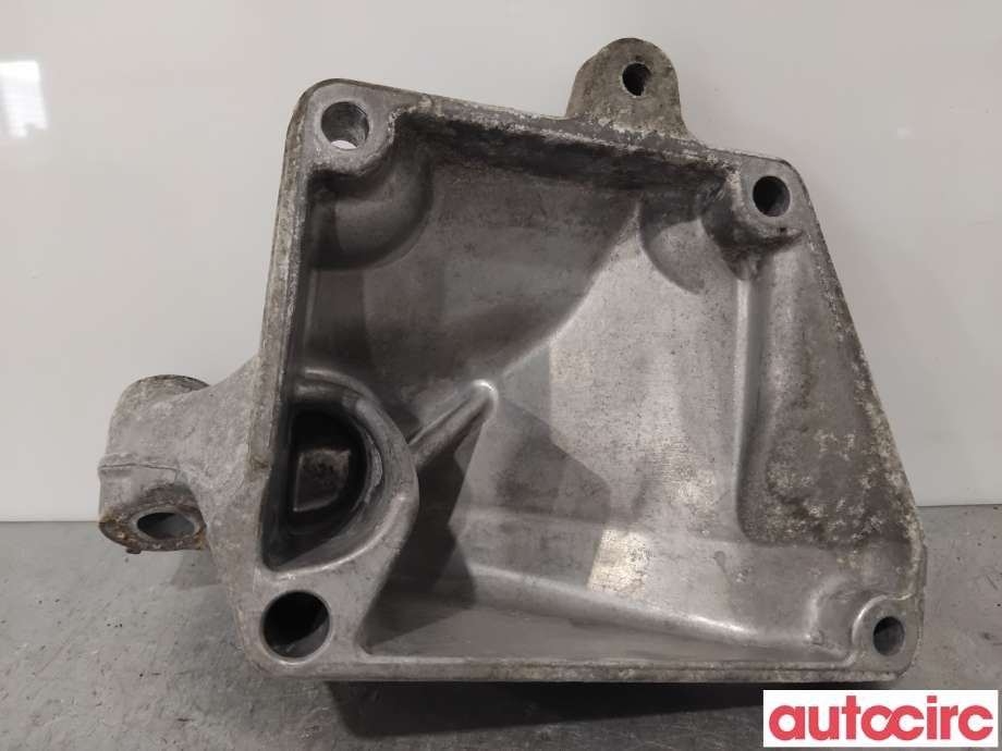 Motorfeste til Mercedes ML 2005-2011 (W164) (W164) (MERCEDES|A2722234204||A2722233204)