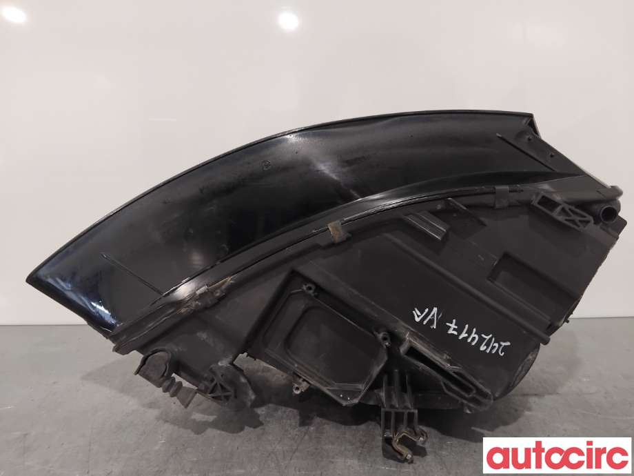 Frontlykt venstre xenon til Audi A4 2007-2014 (Type IV) (B8) (B8) (AUDI|8K0941029AQ|0301240271|8K0941029BJ)