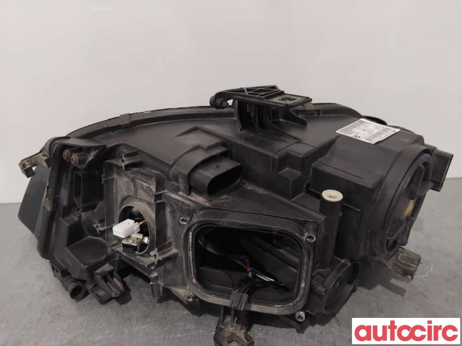 Frontlykt høyre xenon til Audi A4 2007-2014 (Type IV) (B8) (B8) (AUDI|8K0941030AQ|0301240272|8K0941030BJ)