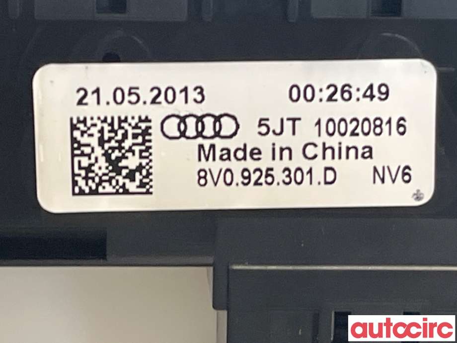 Bryter nødblink til Audi A3 2012-2016 (Type III, Fase 1)  (AUDI|8V0925301D)
