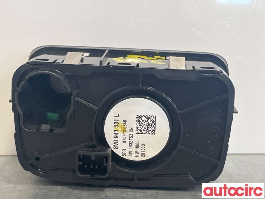 Bryter lys til Audi A3 2012-2016 (Type III, Fase 1) (AUDI|8V0941531L)
