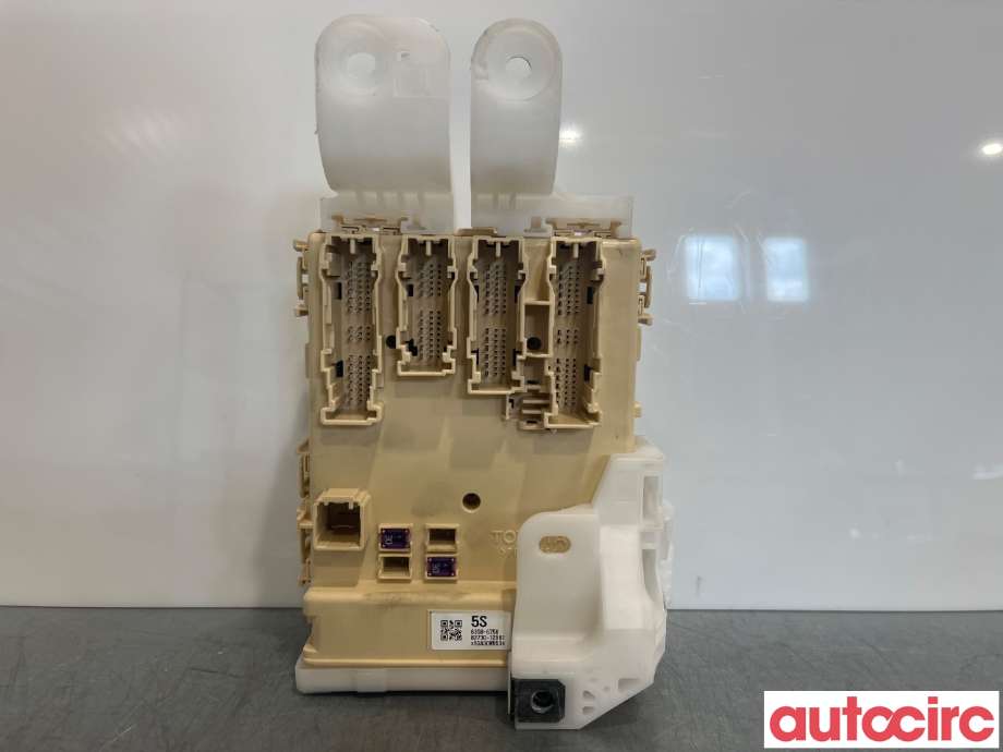 Sikringsboks til Toyota Auris 2015-2019 (Type II, Fase 2) (TOYOTA|8273012X81)