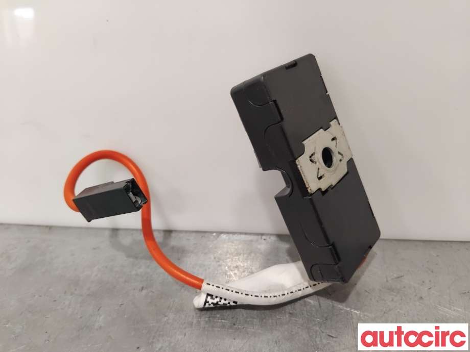 Antenne navigasjon til Tesla Model S 2016-2021 (Fase 2) (TESLA|1012002-00-B|)