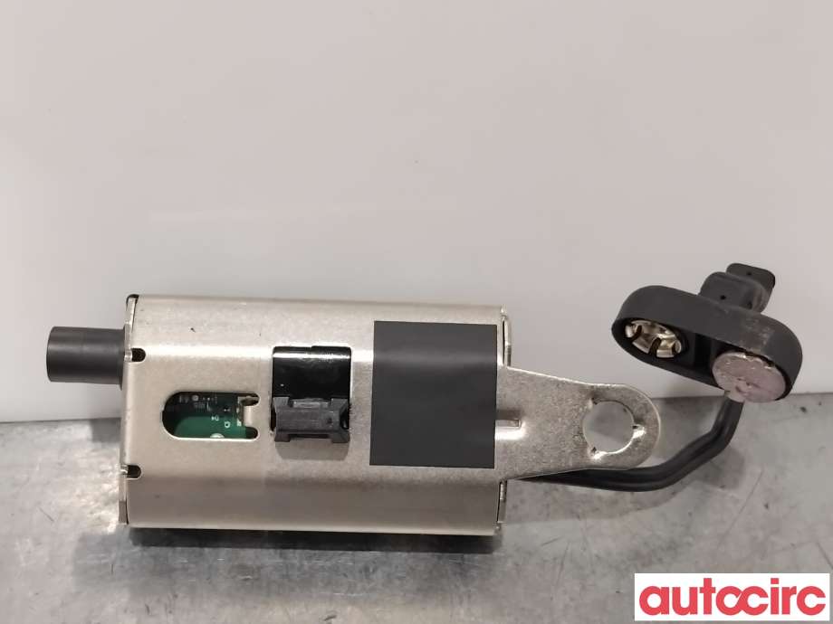 Antenne forsterker til Tesla Model S 2016-2021 (Fase 2) (TESLA|1448947-00-B|)