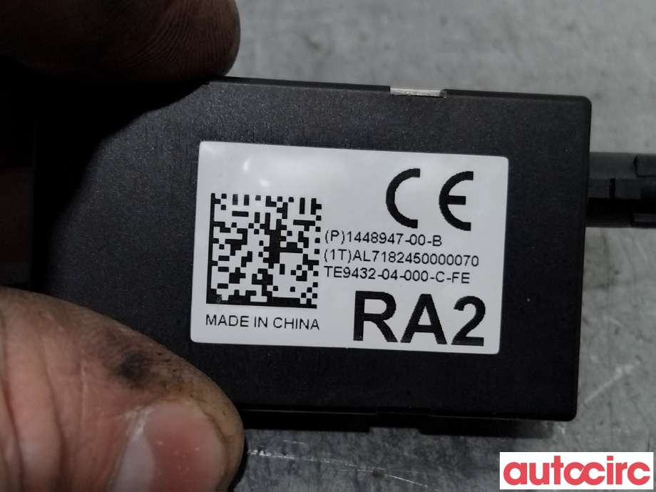 Antenne forsterker til Tesla Model S 2016-2021 (Fase 2) (TESLA|1448947-00-B|)