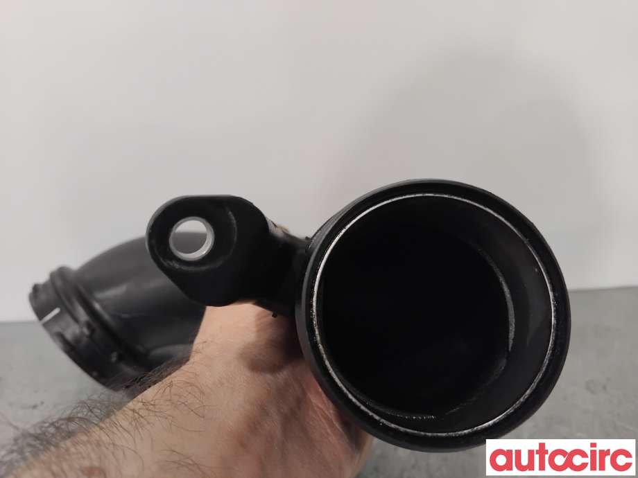 Luftslange innsug til Volvo XC70 2008-2013 (Type II, Fase 1)  (VOLVO|30774692|)