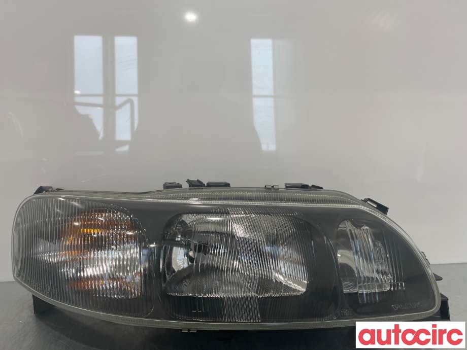 Frontlykt høyre halogen til Volvo S60 2000-2004 (Type I, Fase 1) (VOLVO|31446815|8693592|89007868)