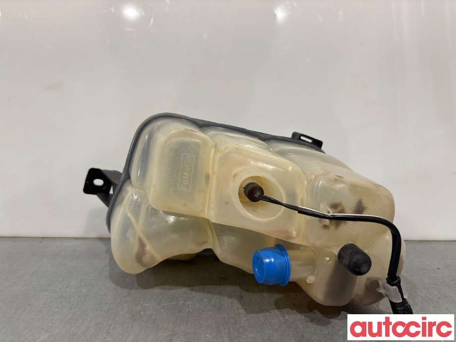 Ekspansjonstank til Volvo V70 2014-2016 (Type III, Fase 2) (VOLVO|31200320|)