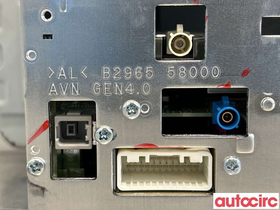 Bilstereo navigasjon til Kia Soul 2014-2019 (Type II)  (KIA|96560E4111CA|)
