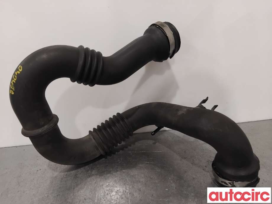 Turbo rør til Opel Vivaro A 2006-2014  (93856622|8200470985|)