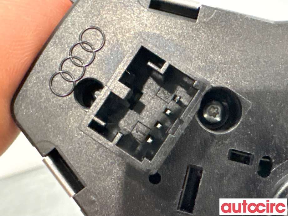 Bryter lys til Audi A4 2007-2014 (Type IV) (B8) (B8) (AUDI|8K0941531AS|74850-135)